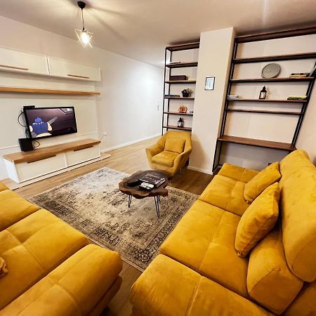 City Centre Apartments Тирана Екстер'єр фото
