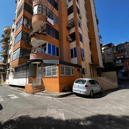 City Centre Apartments Тирана Екстер'єр фото