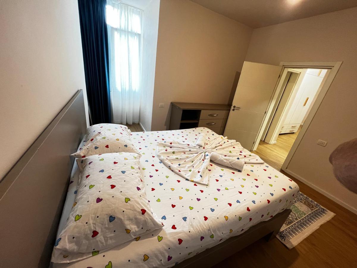 City Centre Apartments Тирана Екстер'єр фото