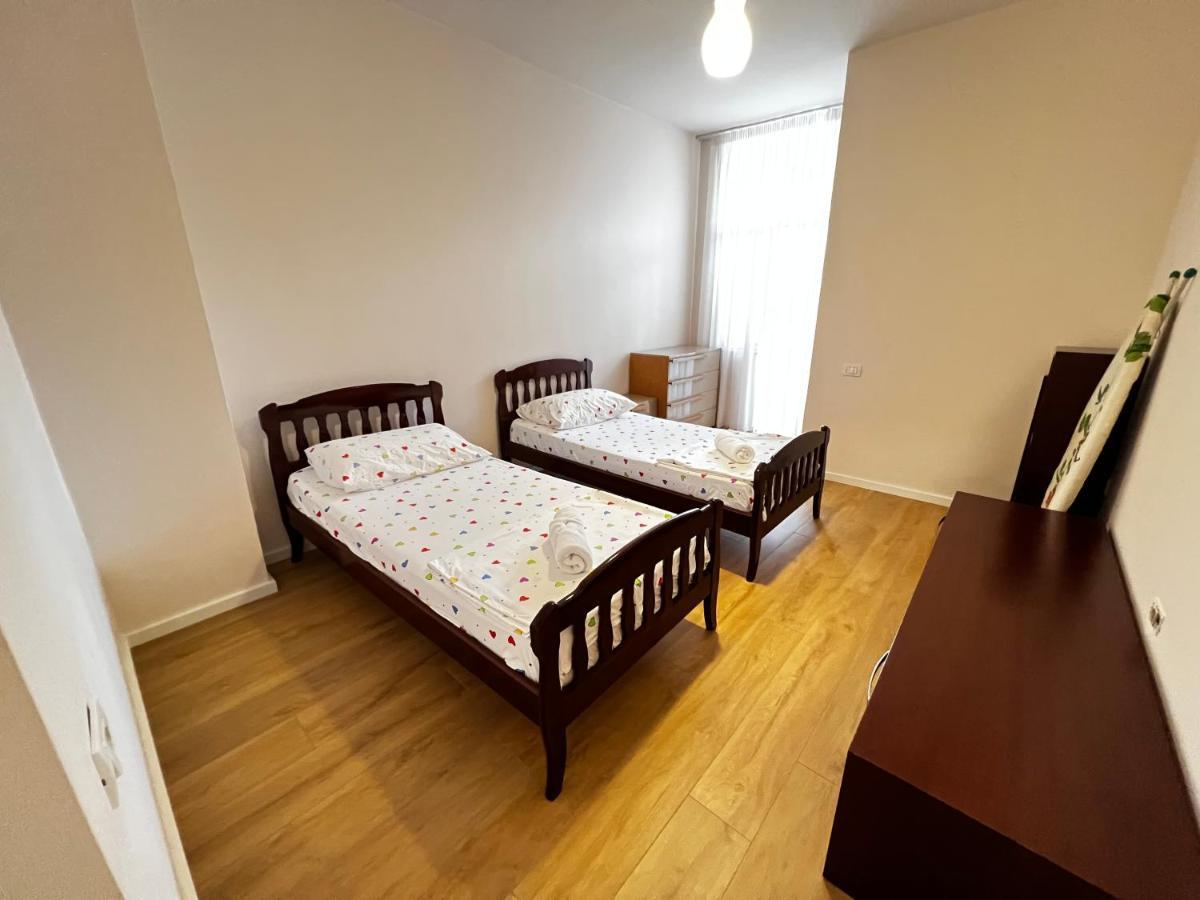 City Centre Apartments Тирана Екстер'єр фото